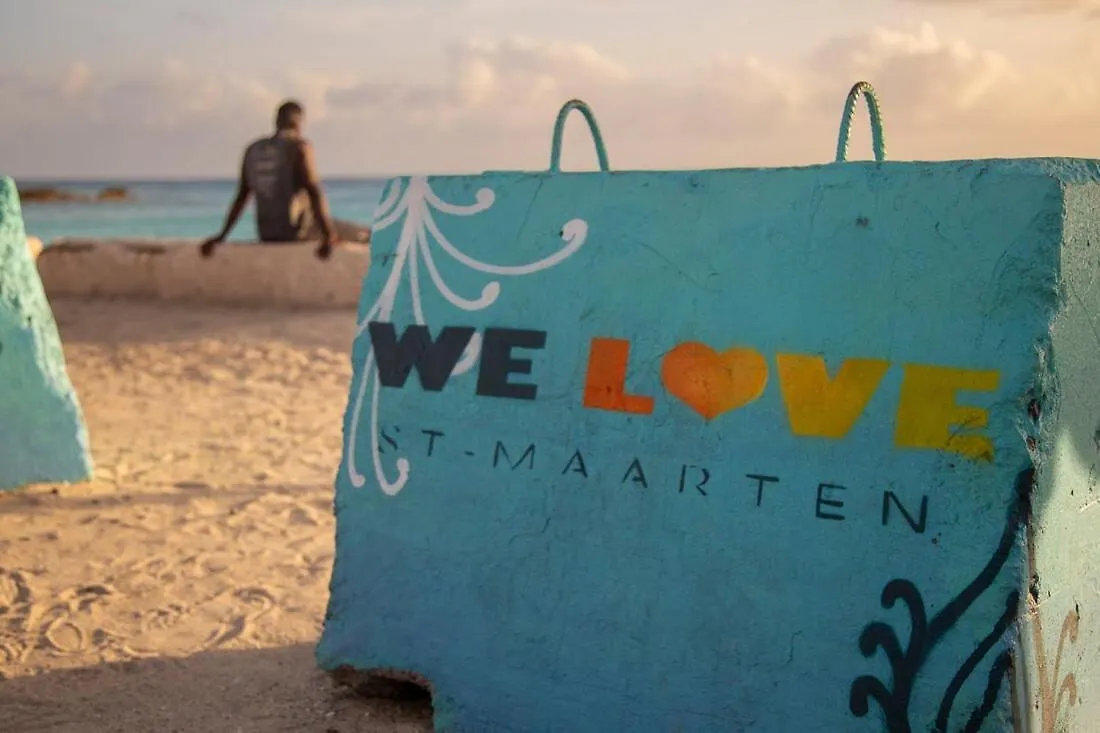 Holiday home Grand Getaway Royal Retreats At Maho Beach Studio Lowlands