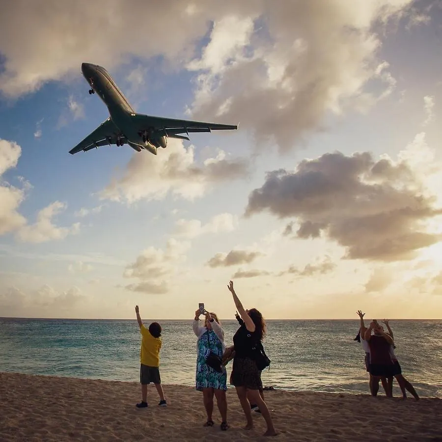 Holiday home Grand Getaway Royal Retreats At Maho Beach Studio Lowlands