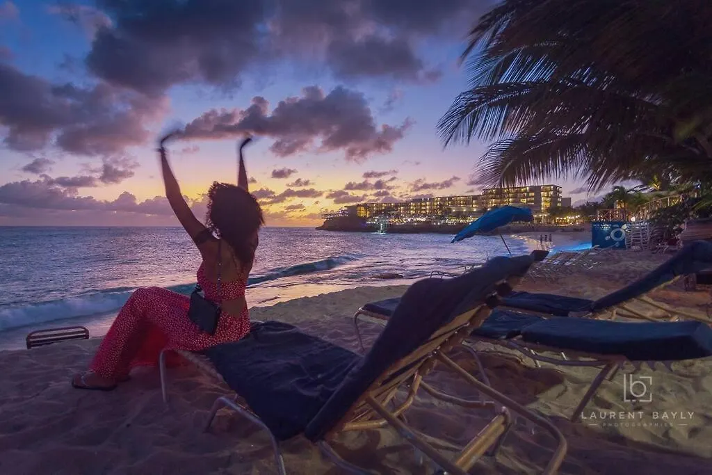 Grand Getaway Royal Retreats At Maho Beach Studio Lowlands Holiday home