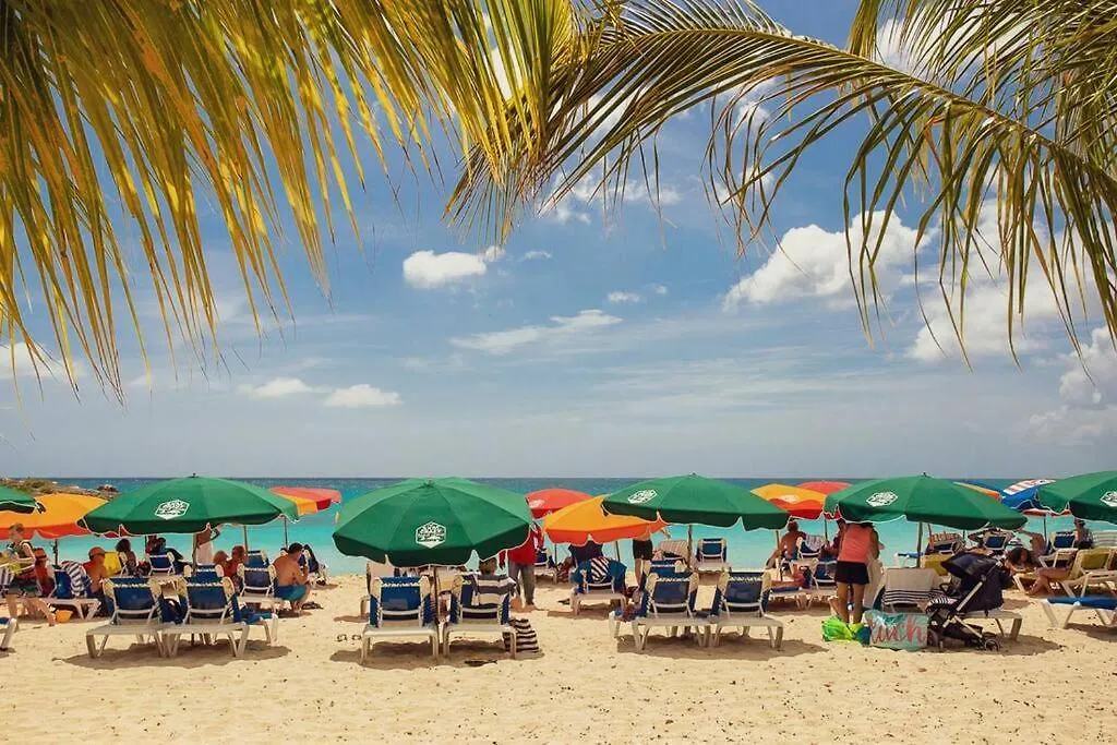 Grand Getaway Royal Retreats At Maho Beach Studio Lowlands
